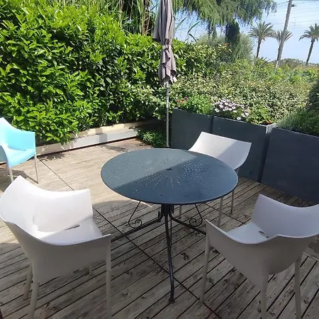 Studio Golfe Juan, Plages, Parking, Climatisation 瓦洛里